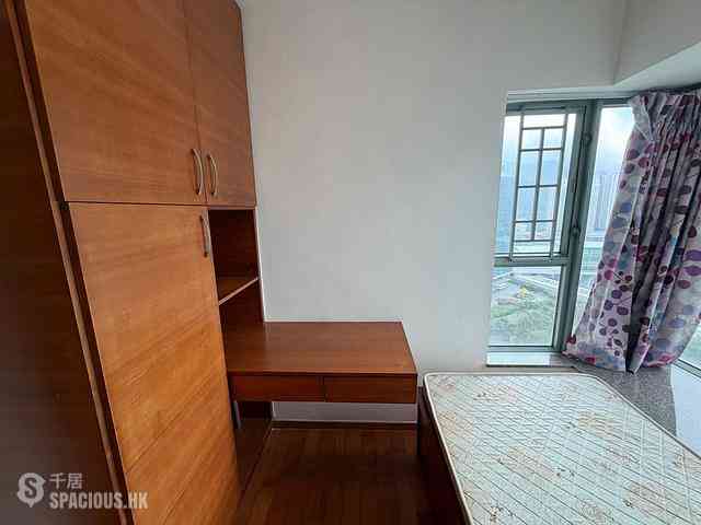 Tung Chung - Seaview Crescent 04