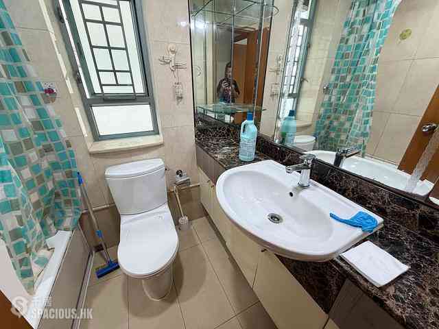 Tung Chung - Seaview Crescent 05
