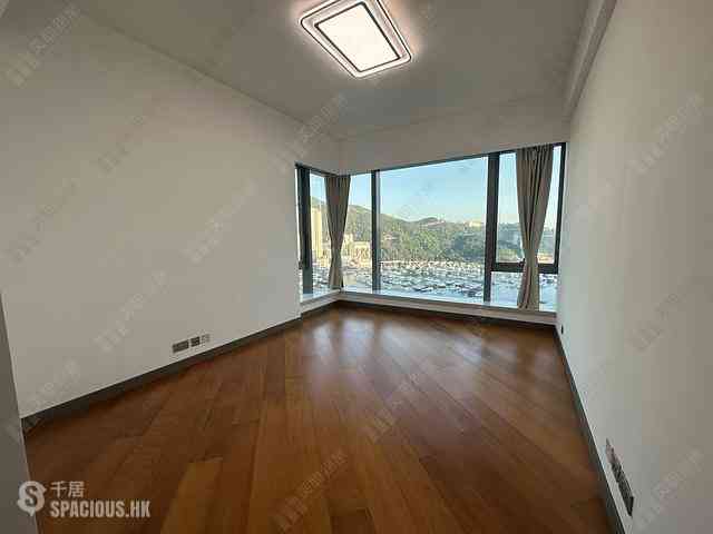 Ap Lei Chau - Marina South Block 2 05