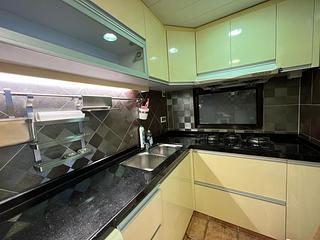 Causeway Bay - Hoi Deen Court 14