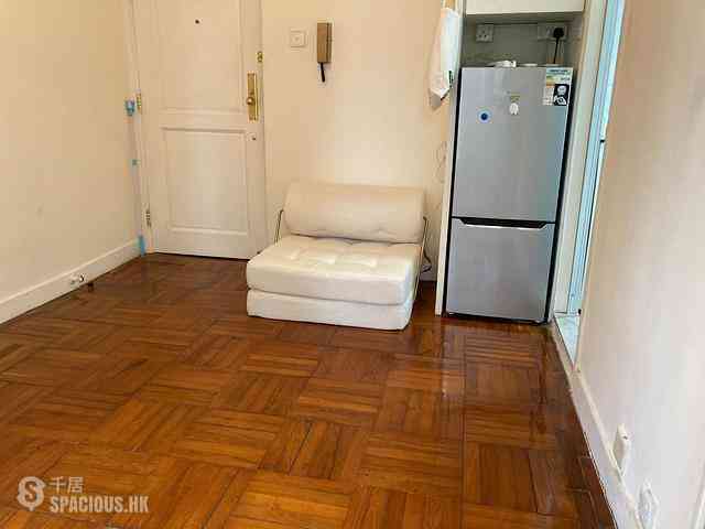 Sai Ying Pun - Wing Cheung Building 01