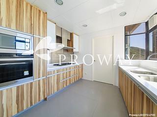 Jardines Lookout - Park Place Block A 09