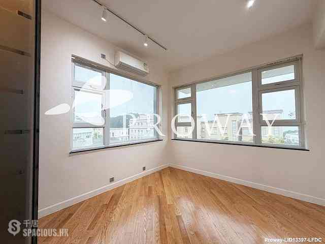 Chung Hom Kok - 53-55, Chung Hom Kok Road 08