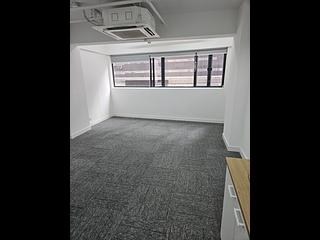 Sheung Wan - 321-323 Queen's Road Central 07