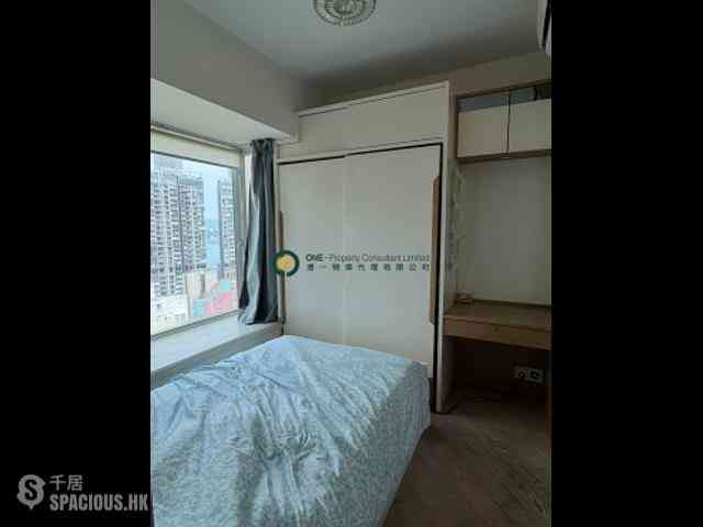 Sai Ying Pun - Reading Place 07