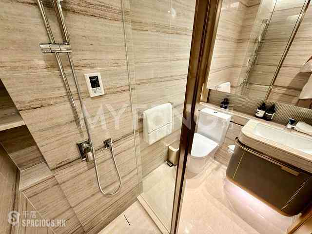 Central - One Central Place 15