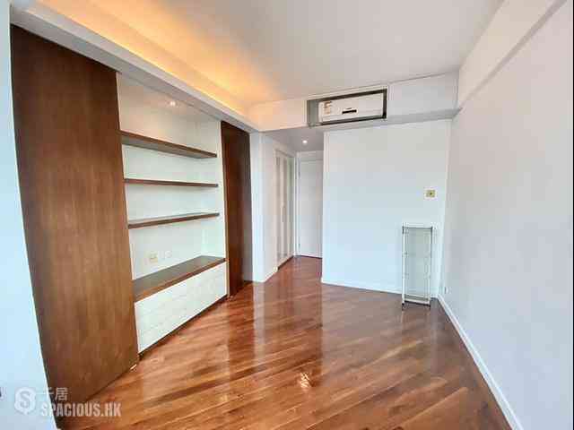 Mid Levels West - 80 Robinson Road 10