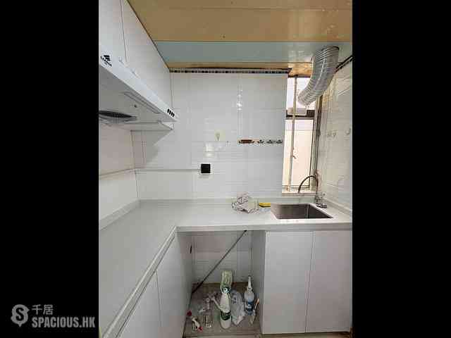 Mong Kok - Kam Kun House 05