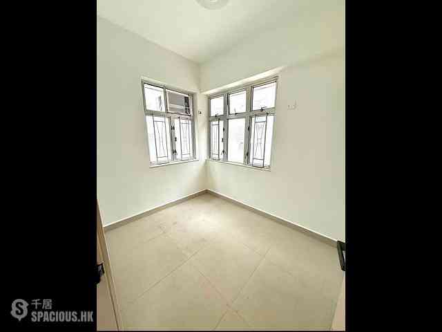 Mong Kok - Hung Tat Building 04