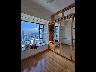 Mid Levels Central - Fairlane Tower 03