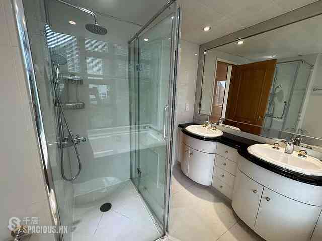 Mid Levels Central - Fairlane Tower 10