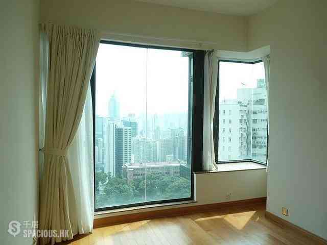 Mid Levels Central - Fairlane Tower 04