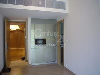 Mid Levels Central - Fairlane Tower 07