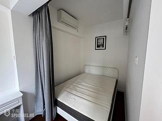 Poho - 170-172, Hollywood Road 06
