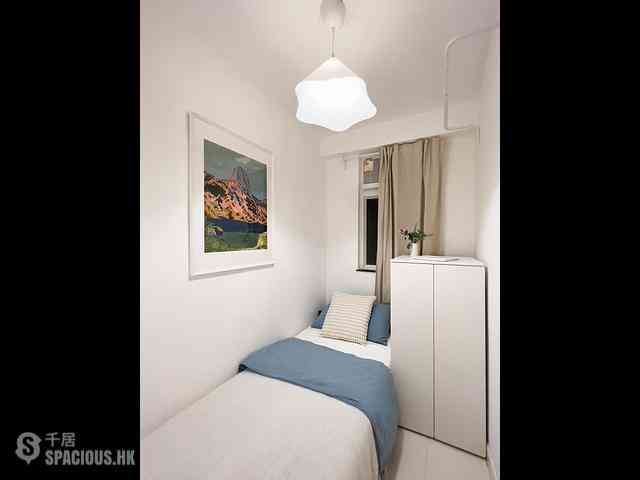Causeway Bay - Lai Yuen Apartments 01