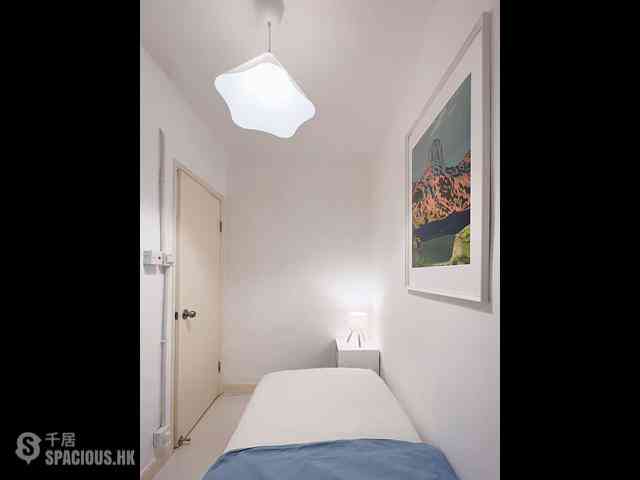 Causeway Bay - Lai Yuen Apartments 03