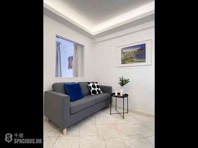 Causeway Bay - Lai Yuen Apartments 09