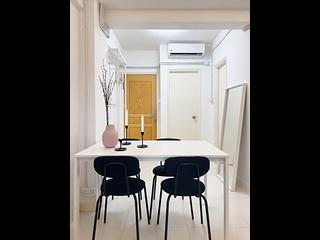 Causeway Bay - Lai Yuen Apartments 11