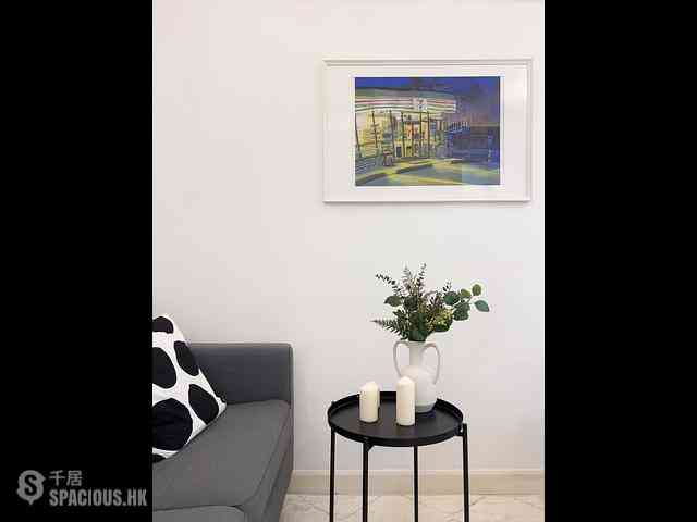 Causeway Bay - Lai Yuen Apartments 12