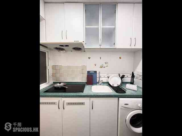 Causeway Bay - Lai Yuen Apartments 13