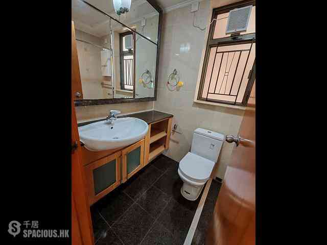 Shek Tong Tsui - The Belcher's Phase 2 13