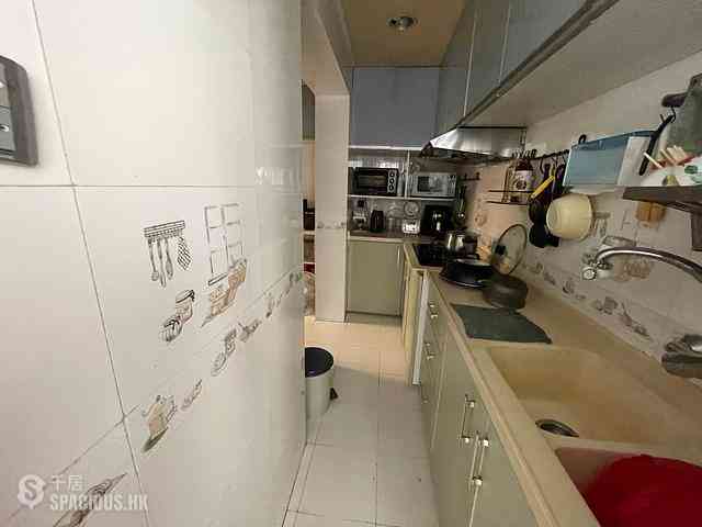 Wan Chai - Phoenix Court Block 3 05