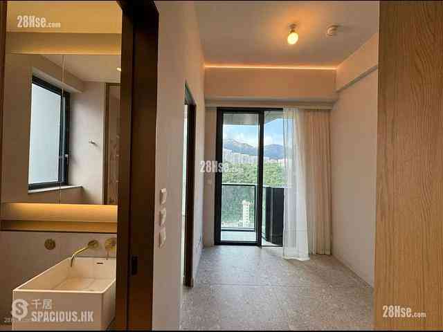 Quarry Bay - The Holborn Block B 01