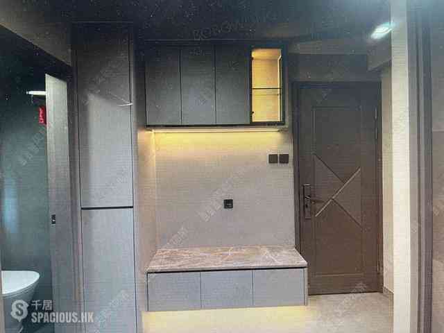 Wan Chai - Yen May Building 01