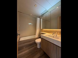 Tung Chung - The Visionary Tower 10 02