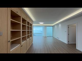Chung Hom Kok - Hillgrove 03