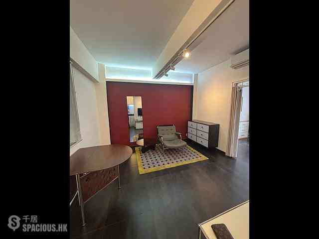 Wan Chai - Fu Lok Building 04