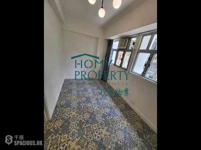 Sai Ying Pun - 84-84A First Street 01