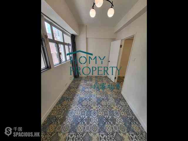 Sai Ying Pun - 84-84A First Street 02