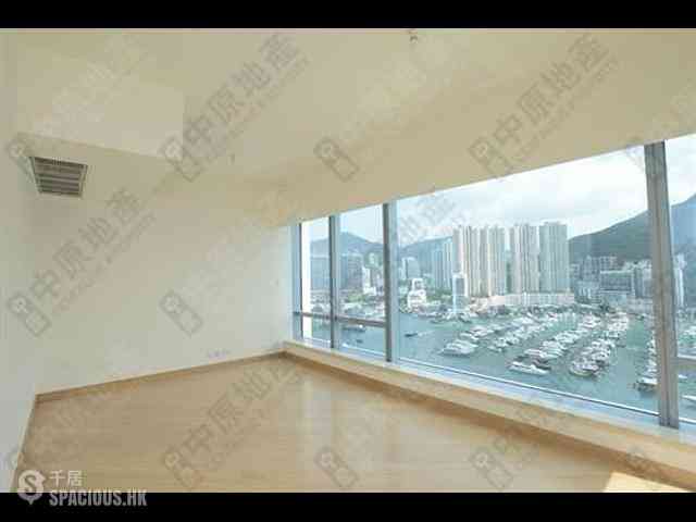 Ap Lei Chau - Larvotto Block 3 01