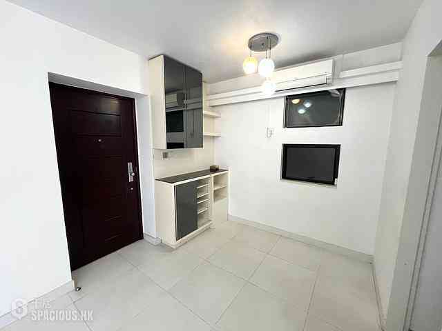 Quarry Bay - Kornhill Block R 02