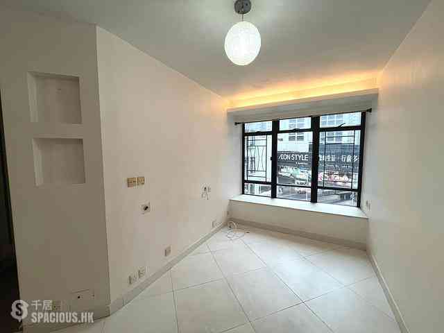 Quarry Bay - Kornhill Block R 03