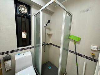 Quarry Bay - Kornhill Block R 10