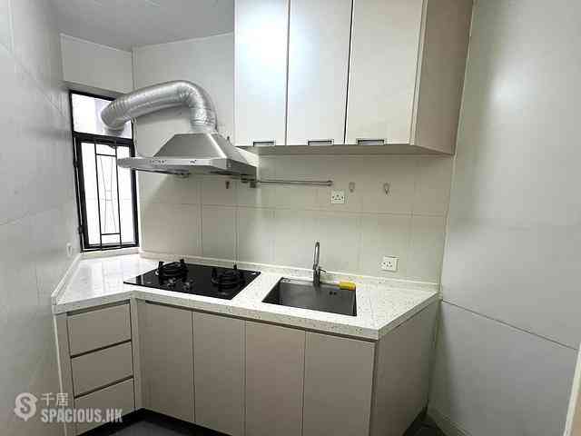 Quarry Bay - Kornhill Block R 11