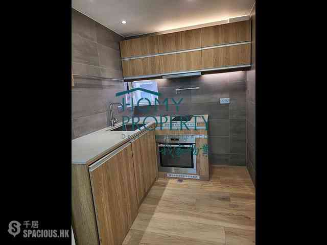 Sai Ying Pun - Cheong King Court 04