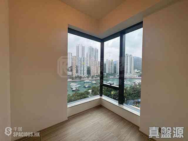 Ap Lei Chau - Aruna 01