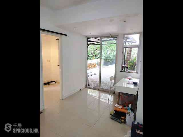 Kennedy Town - Han Yu Building 04