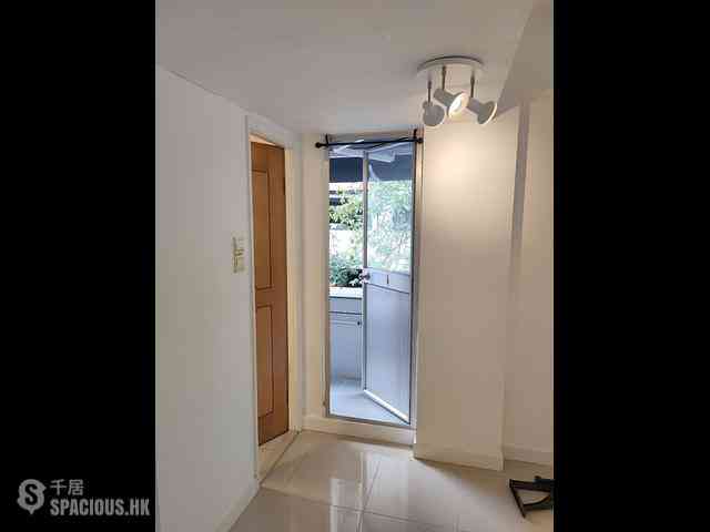 Kennedy Town - Han Yu Building 07