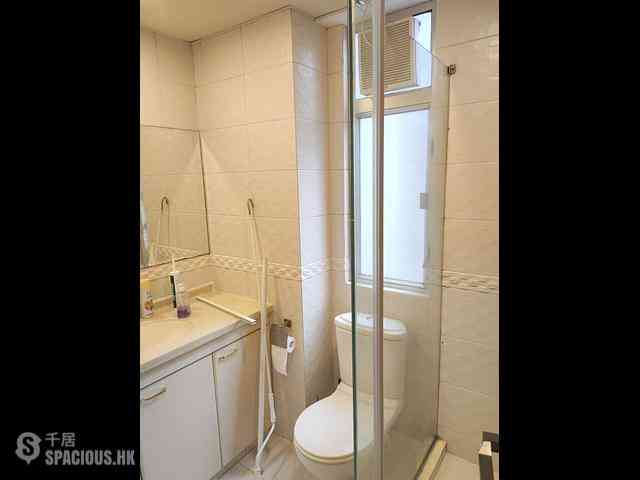 Kennedy Town - Han Yu Building 09