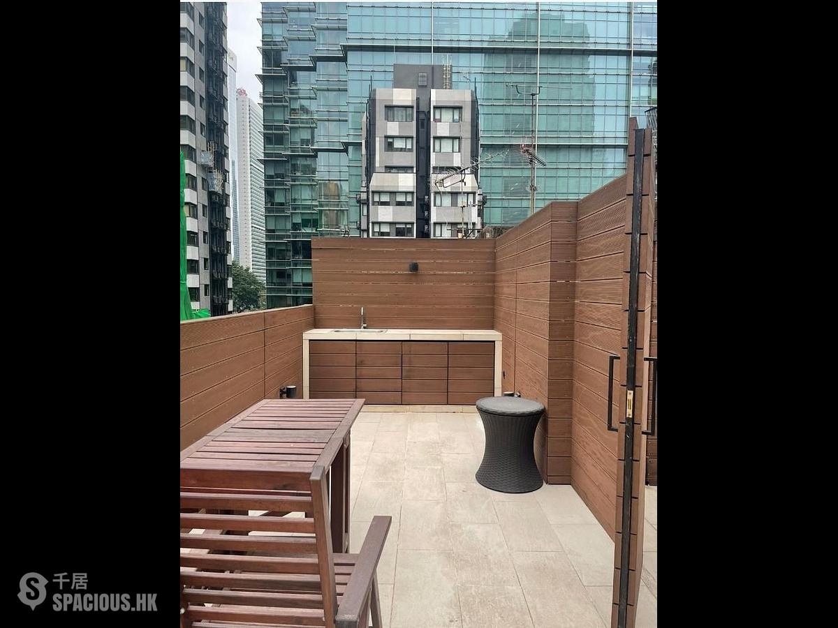 Wan Chai - Yuk Yat Building 01