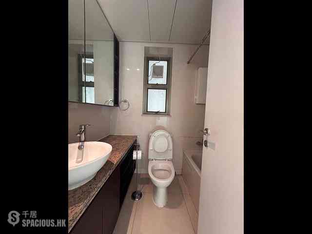 Wan Chai - The Zenith Phase 1 Block 2 04