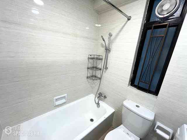 Quarry Bay - Kornhill Block P 11