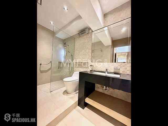 Mid Levels West - Villa Veneto 19