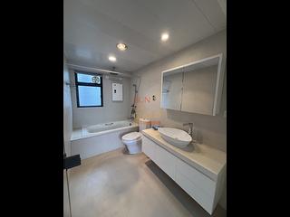 Mid Levels Central - The Grand Panorama Block 2 05