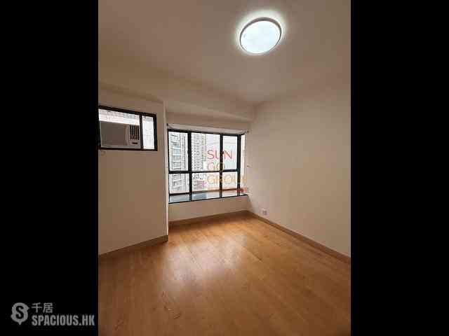 Mid Levels Central - The Grand Panorama Block 2 07