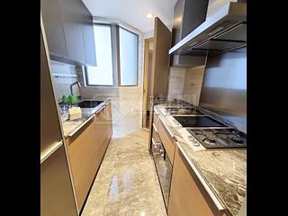 Fortress Hill - Harbour Glory Block 3 03